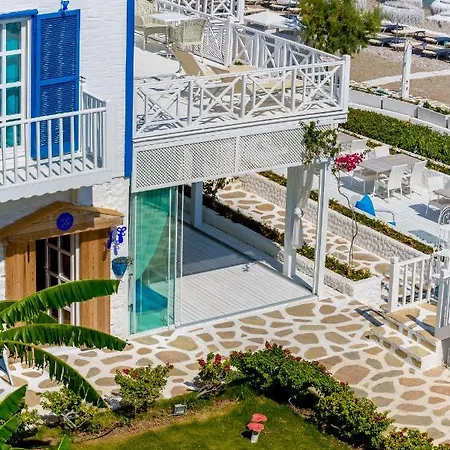 Mavi Beyaz Hotel Palamutbükü
