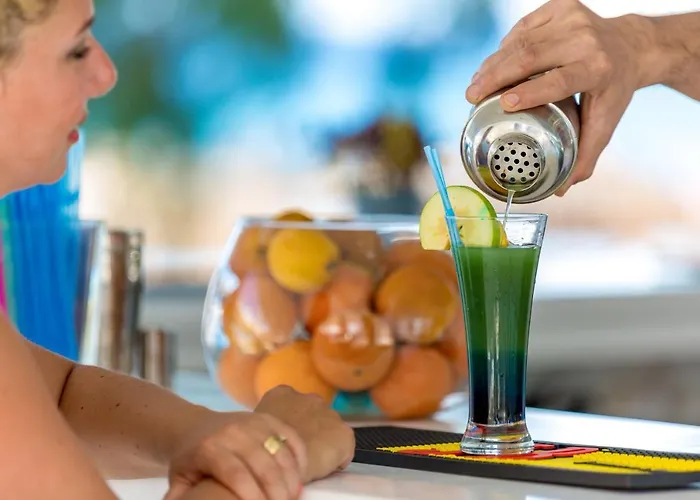 Mavi Beyaz Hotel Palamutbuku