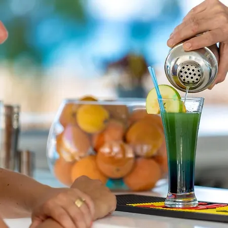 Mavi Beyaz Hotel Palamutbuku